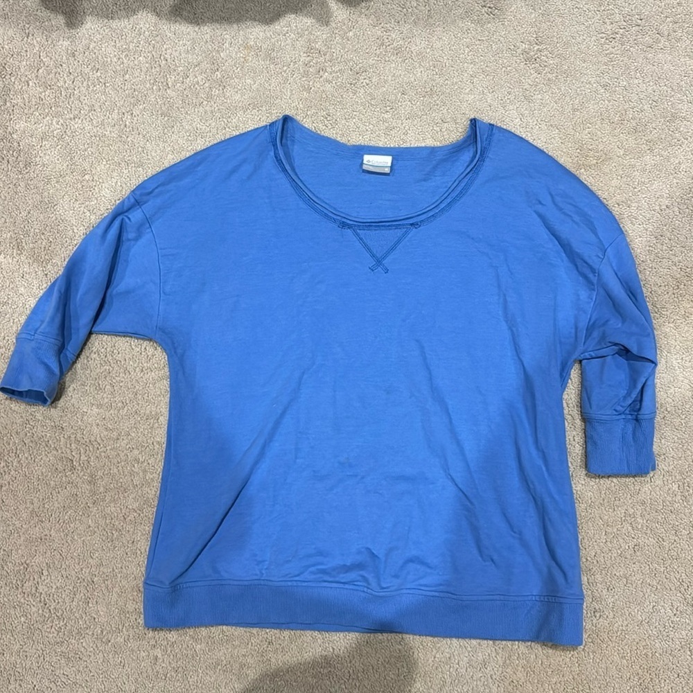 Columbia periwinkle blue short sleeve sweatshirt size 1X